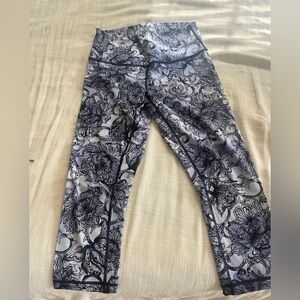 Lululemon cropped leggings